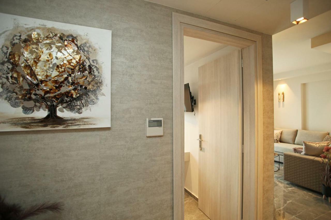 Athinais Luxury Apartments Hanioti Exterior photo